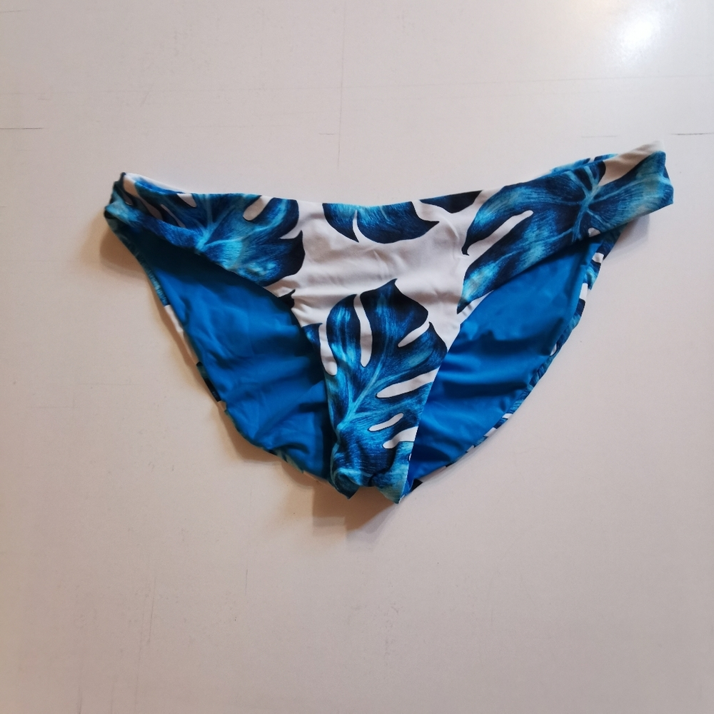 S/M, Blue Plant Leaf White Bikini Bottoms